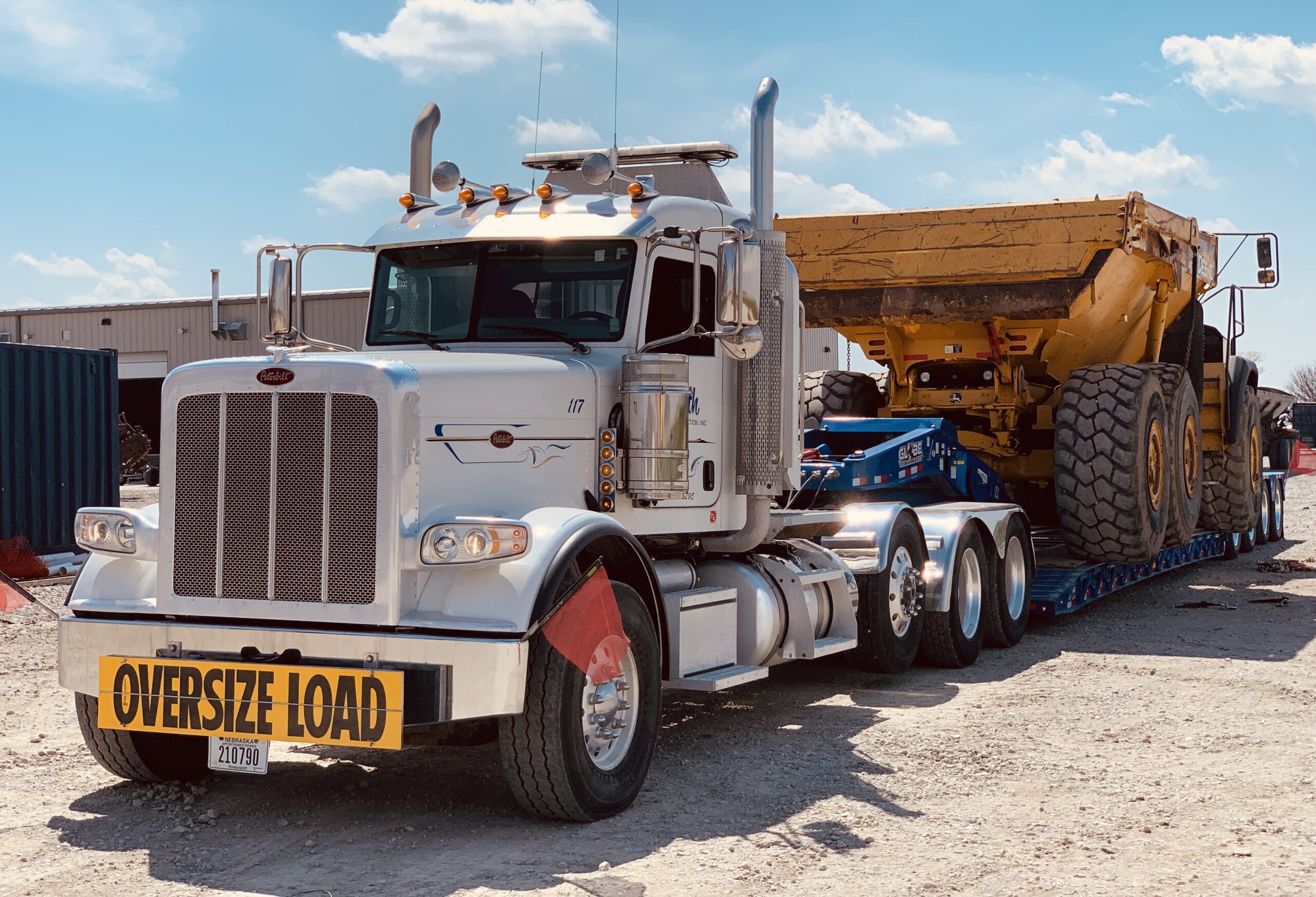 FLATBED TRAILER BANNER MOUNTING SYSTEMS